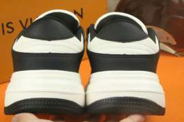 Picture of Louis Vuitton Shoes _SKULVsz38-43mnf102917293